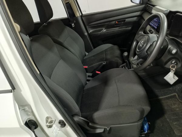2025-Suzuki-Ertiga-15-GA image:14