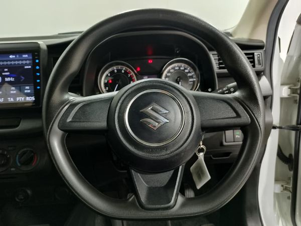2025-Suzuki-Ertiga-15-GA image:16