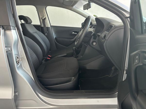2023-Volkswagen-Polo-Vivo-14-Comfortline-5-dr image:9