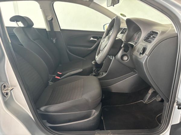 2023-Volkswagen-Polo-Vivo-14-Comfortline-5-dr image:7