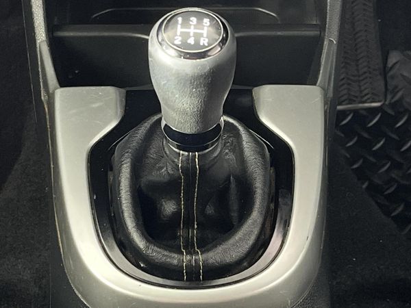 2021-Honda-WR-V-12-Comfort image:10