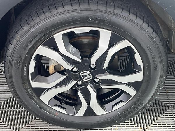 2021-Honda-WR-V-12-Comfort image:4
