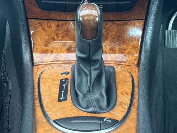 2006-Mercedes-Benz-E-Class-E-200K image:10