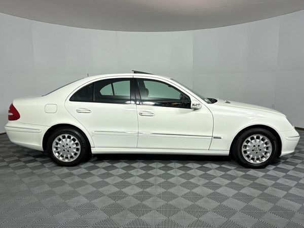 2006-Mercedes-Benz-E-Class-E-200K image:17