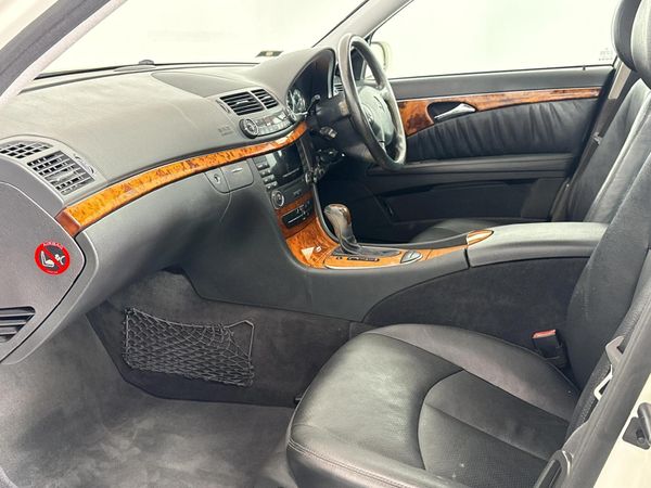 2006-Mercedes-Benz-E-Class-E-200K image:8