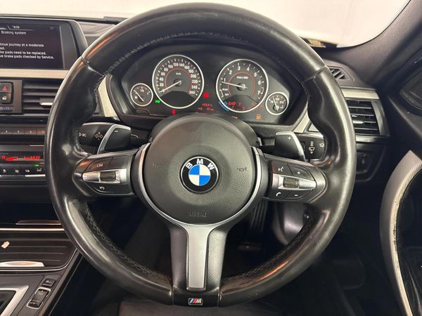 2016-BMW-3-Series-320i-M-Sport-Auto image:11