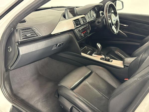 2016-BMW-3-Series-320i-M-Sport-Auto image:8