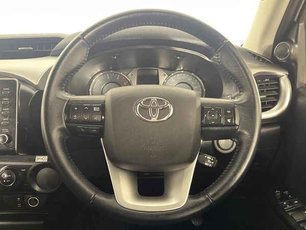 2022-Toyota-Hilux-28-GD-6-Raised-Body-Raider-Auto-Double-Cab image:12
