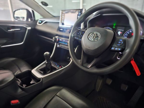 2019-Toyota-RAV4-20-GX image:6
