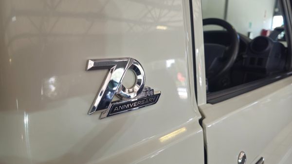 2022-Toyota-Land-Cruiser-79-45-D-70th-Edition-Single-Cab image:11