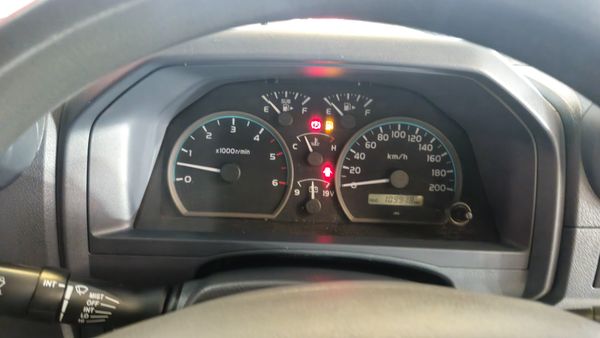 2022-Toyota-Land-Cruiser-79-45-D-70th-Edition-Single-Cab image:12