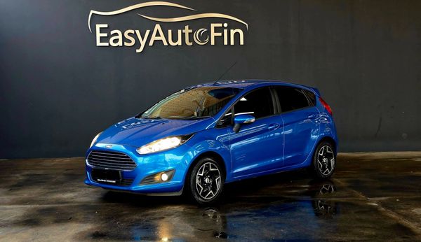 2013-Ford-Fiesta-14i-Trend-5-dr image:5