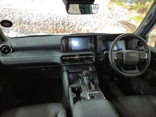 2024-Toyota-Land-Cruiser-Prado-TX-28GD-Auto image:7