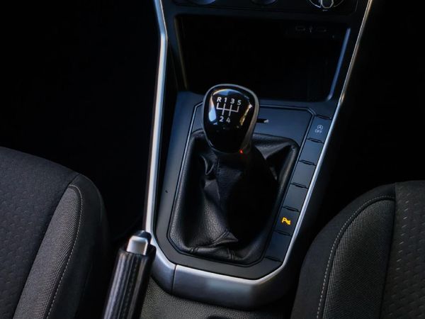 2024-Volkswagen-Polo-10-TSI-Life image:15