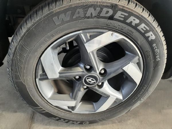 2020-Hyundai-Venue-10-TGDI-Glide-Auto image:13