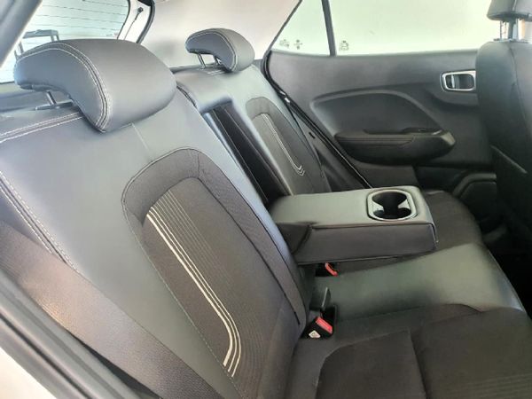 2020-Hyundai-Venue-10-TGDI-Glide-Auto image:7