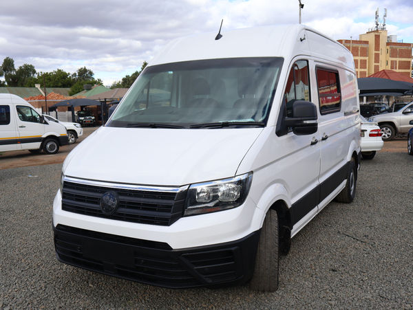 2020-Volkswagen-Crafter-35-20-TDI-103kW-MWB-Panel-Van image:1