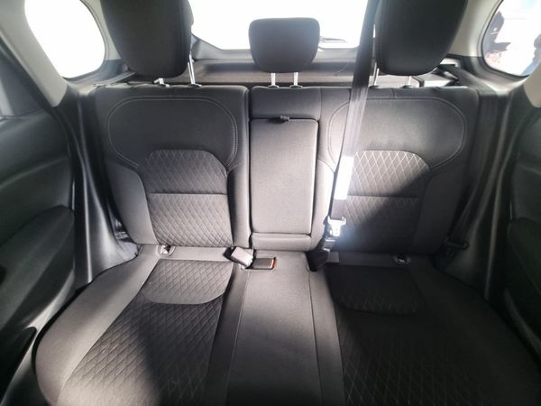 2026-Toyota-Urban-Cruiser-15-XR-Auto image:10