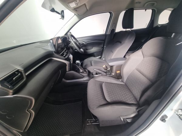 2026-Toyota-Urban-Cruiser-15-XR-Auto image:7