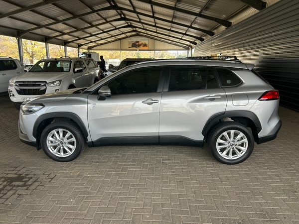2022-Toyota-Corolla-Cross-18-XS image:1