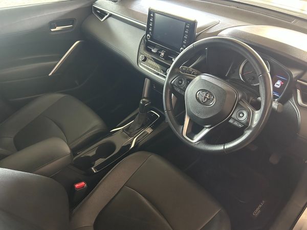 2022-Toyota-Corolla-Cross-18-XS image:5