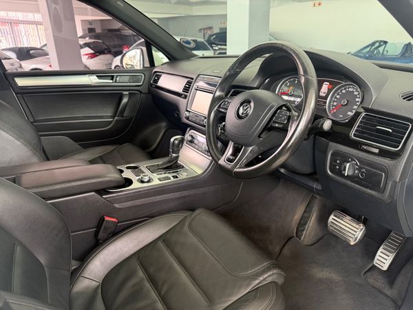 2016-Volkswagen-Touareg-30-V6-TDI-Auto-Bluemotion-180kW image:8