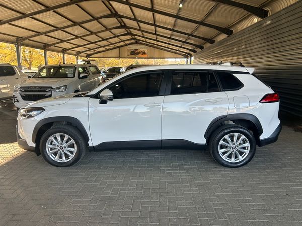 2023-Toyota-Corolla-Cross-18-XI image:1