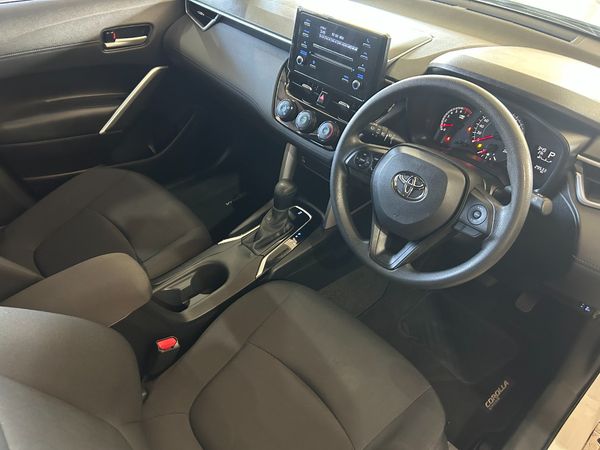 2023-Toyota-Corolla-Cross-18-XI image:4