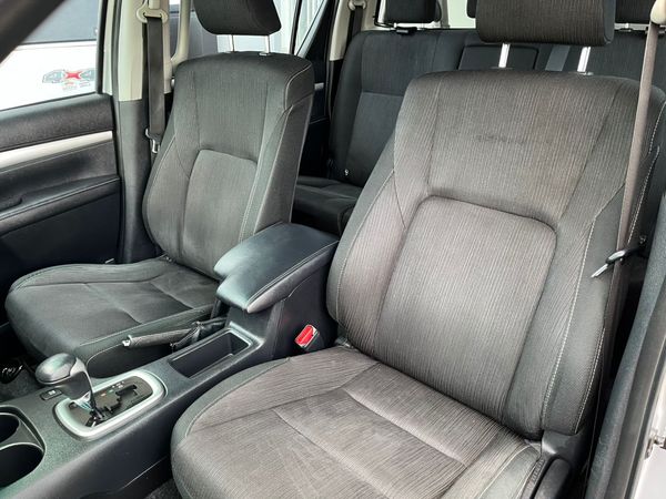 2018-Toyota-Hilux-28-GD-6-Raider-4x4-Double-Cab-Auto image:12