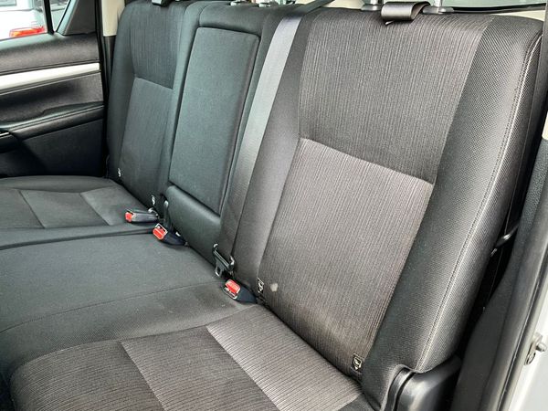 2018-Toyota-Hilux-28-GD-6-Raider-4x4-Double-Cab-Auto image:13