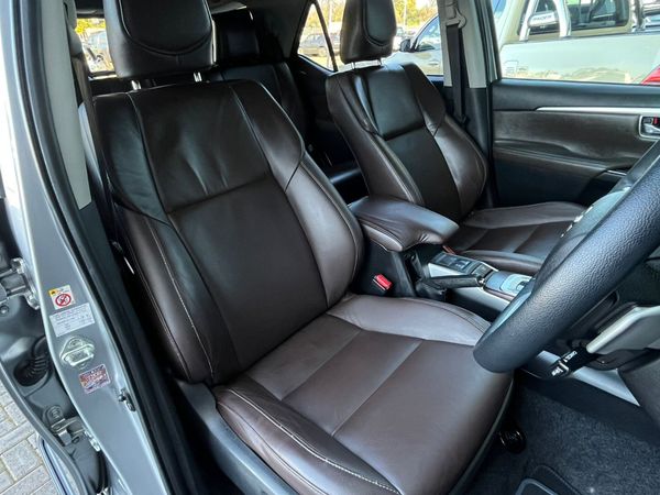 2018-Toyota-Fortuner-28-GD-6-Raised-Body-Auto image:12