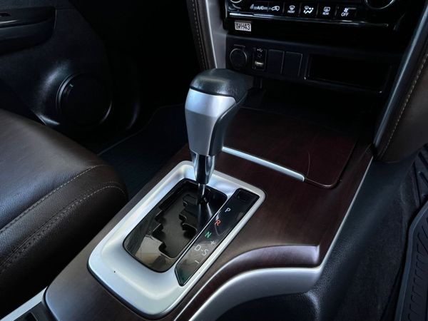 2018-Toyota-Fortuner-28-GD-6-Raised-Body-Auto image:18