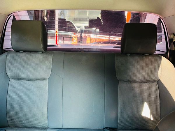 2013-Nissan-Navara-25-dCi-XE-Double-Cab image:13