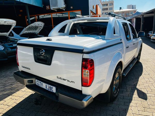 2013-Nissan-Navara-25-dCi-XE-Double-Cab image:3