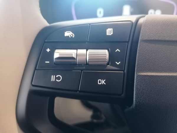 2026-Kia-Carens-15D-LX-Auto image:15