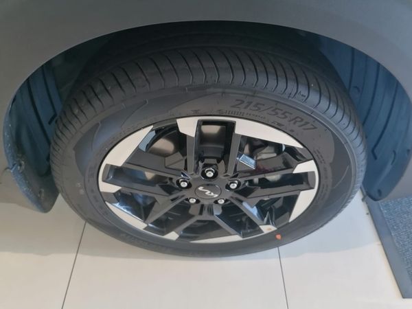 2026-Kia-Carens-15D-LX-Auto image:6