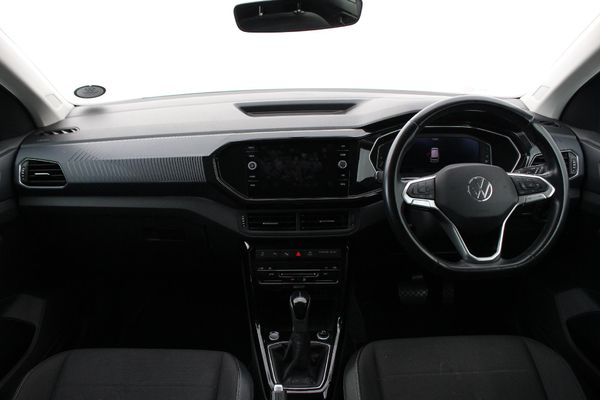 2022-Volkswagen-T-Cross-10-TSI-Highline-Auto image:1