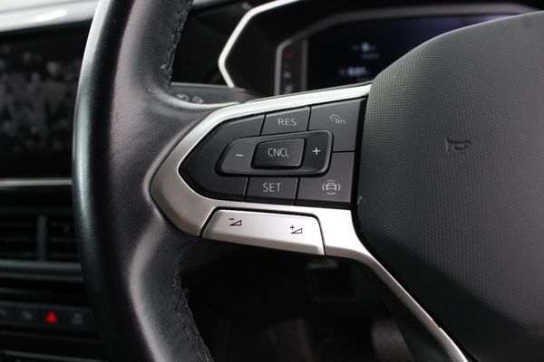 2022-Volkswagen-T-Cross-10-TSI-Highline-Auto image:4