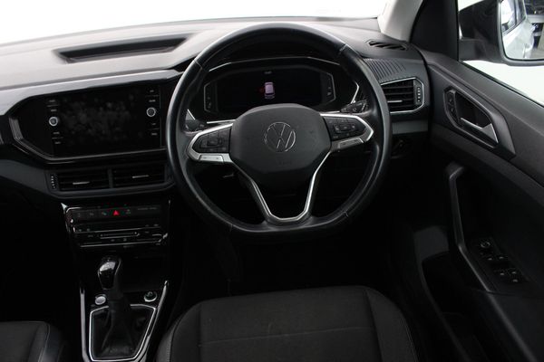 2022-Volkswagen-T-Cross-10-TSI-Highline-Auto image:5