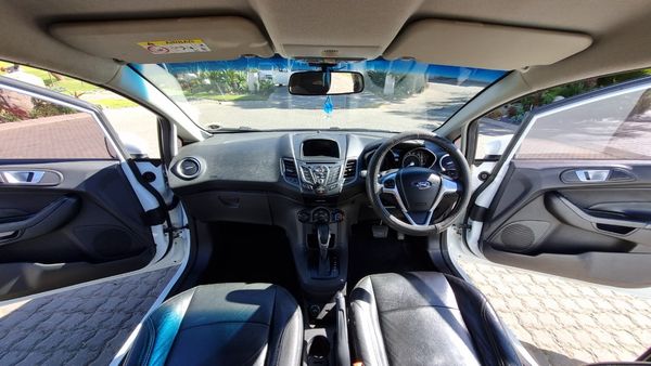 2017-Ford-Fiesta-Ford-EcoBoost-10-Automatic image:17