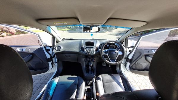 2017-Ford-Fiesta-Ford-EcoBoost-10-Automatic image:18