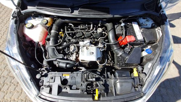 2017-Ford-Fiesta-Ford-EcoBoost-10-Automatic image:22