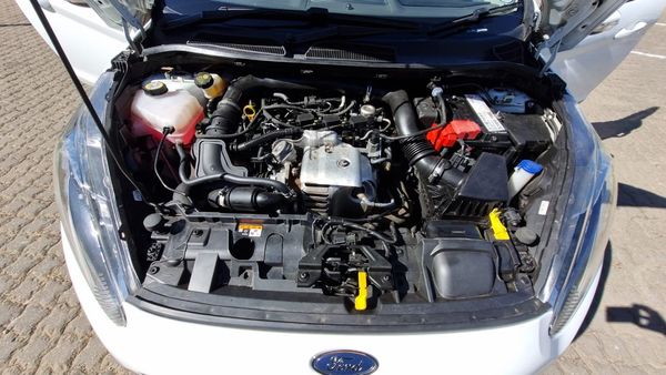 2017-Ford-Fiesta-Ford-EcoBoost-10-Automatic image:23