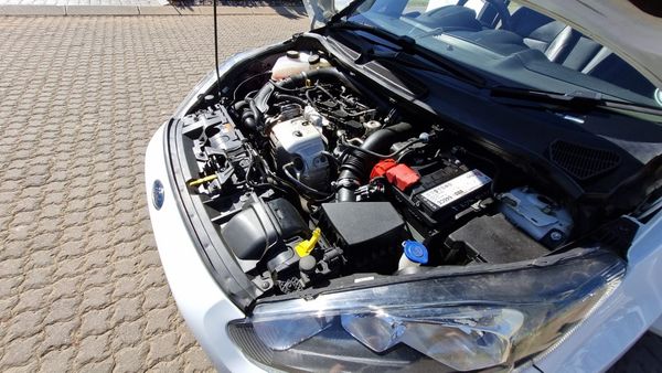 2017-Ford-Fiesta-Ford-EcoBoost-10-Automatic image:24