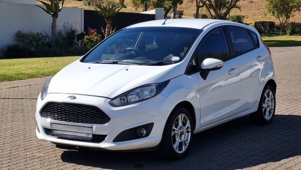 2017-Ford-Fiesta-Ford-EcoBoost-10-Automatic image:2