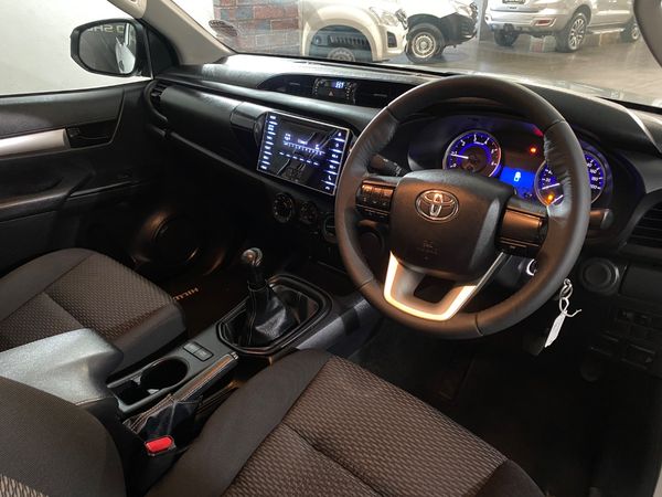2017-Toyota-Hilux-24-GD-6-Raised-Body-SRX-Single-Cab image:9