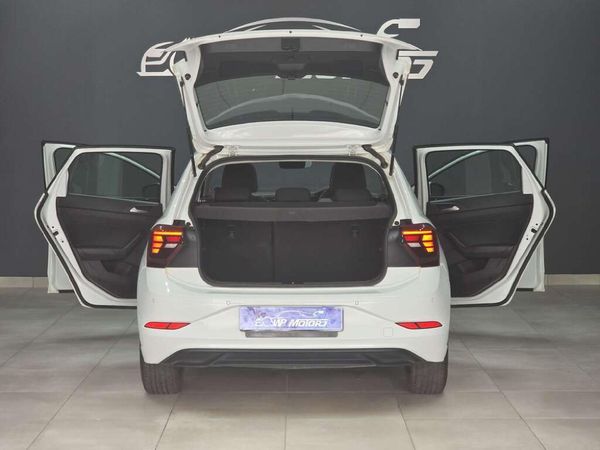 2022-Volkswagen-Polo-10-TSI-Life image:10