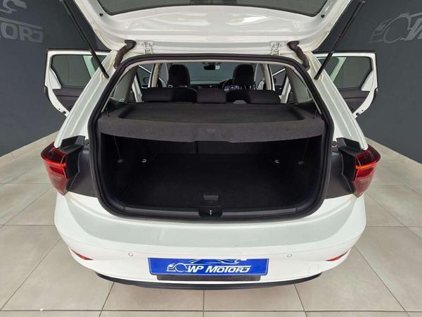 2022-Volkswagen-Polo-10-TSI-Life image:11
