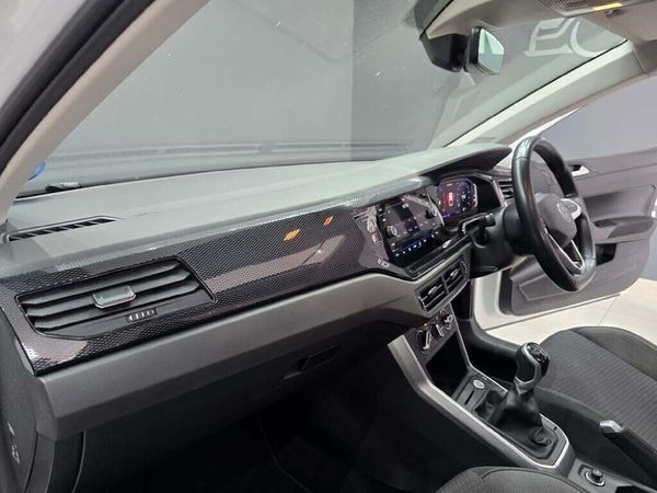 2022-Volkswagen-Polo-10-TSI-Life image:13