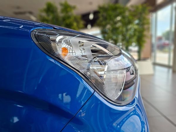 2024-Toyota-Vitz-10-XR-AMT image:6